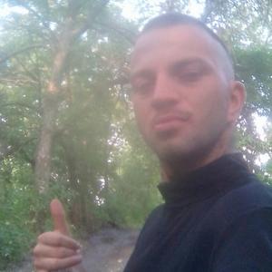 Парни в Шахты: Виталий, 28 - ищет девушку из Шахты