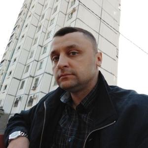 Парни в Волгограде: Павел, 34 - ищет девушку из Волгограда