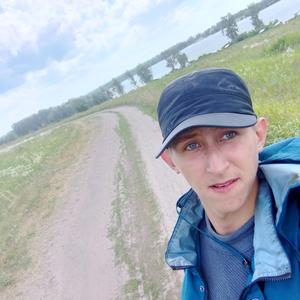 Парни в Новоалтайске: Илья, 20 - ищет девушку из Новоалтайска