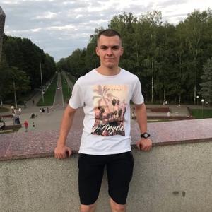 Парни в Смоленске: Виктор, 28 - ищет девушку из Смоленска