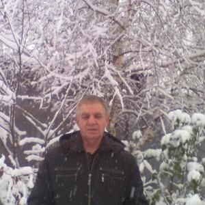 Александр, 68 лет, Новокузнецк