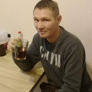 Парни в Ленске (Саха (Якутия)): Борис, 40 - ищет девушку из Ленска (Саха (Якутия))
