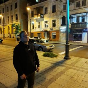 Парни в Владивостоке: Евгений, 23 - ищет девушку из Владивостока