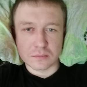 Анатолий, 37 лет, Суворов