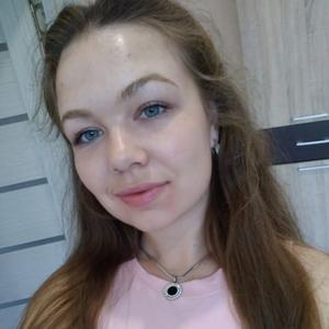 Девушки в Новосибирске: Анна, 26 - ищет парня из Новосибирска