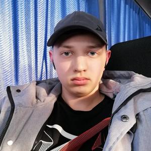 Станислав, 21 год, Сургут
