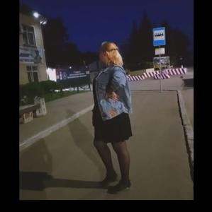 Девушки в Пскове: Глаша, 22 - ищет парня из Пскова