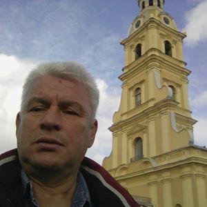 Парни в Владивостоке: Виталий Арисов, 65 - ищет девушку из Владивостока