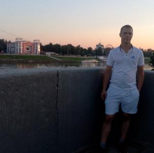Парни в Бежецке: Владимир, 27 - ищет девушку из Бежецка