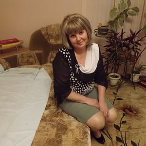 Tatyana, 63 года, Луга