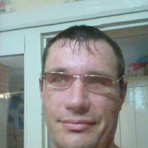 Юрий, 45 лет, Боровичи