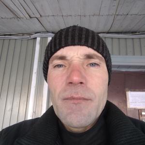 Олег, 45 лет, Санкт-Петербург