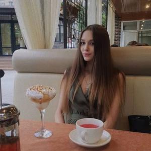 Девушки в Санкт-Петербурге: Варя, 25 - ищет парня из Санкт-Петербурга