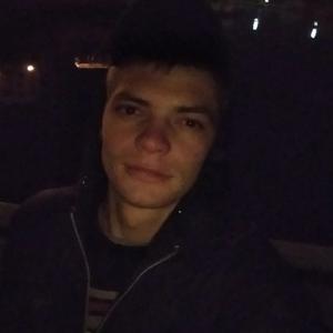 Парни в Волгограде: Александр, 26 - ищет девушку из Волгограда