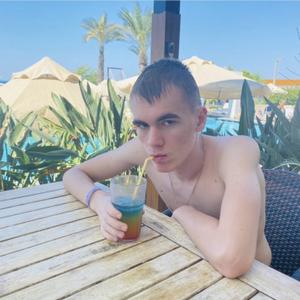 Илья, 20 лет, Минеральные Воды