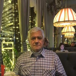 Парни в Омске: Петр, 73 - ищет девушку из Омска