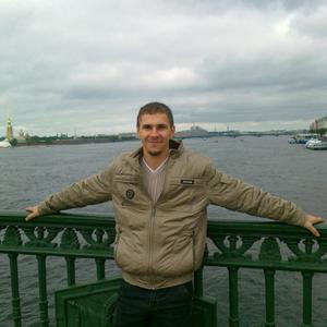 Парни в Приютное (Калмыкия): Илья, 36 - ищет девушку из Приютное (Калмыкия)