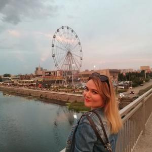 Девушки в Санкт-Петербурге: Марина, 30 - ищет парня из Санкт-Петербурга