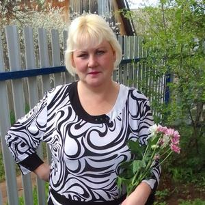 Девушки в Ижевске: Наталия, 45 - ищет парня из Ижевска
