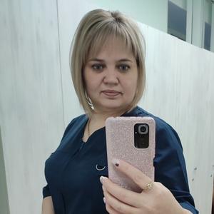 Девушки в Челябинске: Ирина, 40 - ищет парня из Челябинска