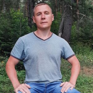 Олег, 47 лет, Волжский