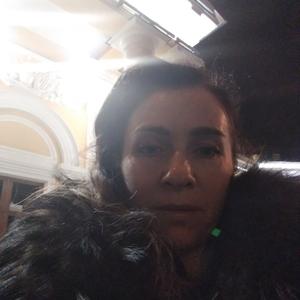 Девушки в Санкт-Петербурге: Elena, 46 - ищет парня из Санкт-Петербурга