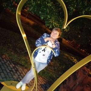 Девушки в Новокузнецке: Настя, 38 - ищет парня из Новокузнецка