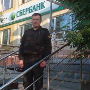 Парни в Салехарде: Сергей, 44 - ищет девушку из Салехарда