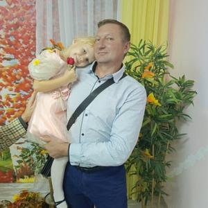 Парни в Белореченске (Краснодарский край): Анатолий, 46 - ищет девушку из Белореченска (Краснодарский край)