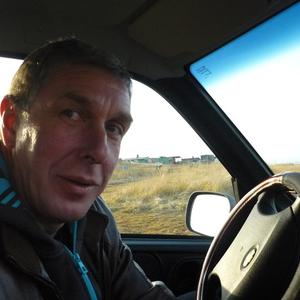 Олег, 54 года, Долинск