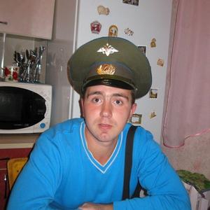 Роман, 36 лет, Киров