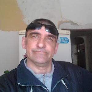 Василий, 51 год, Магадан