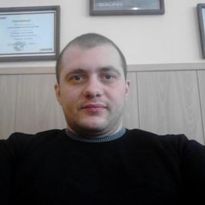 Парни в Томске: Евген, 38 - ищет девушку из Томска