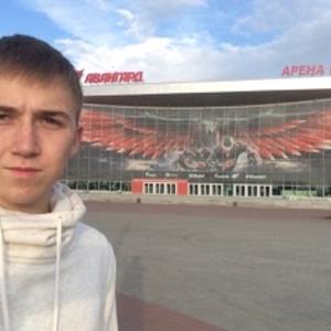 Сергей, 26 лет, Ленинск-Кузнецкий