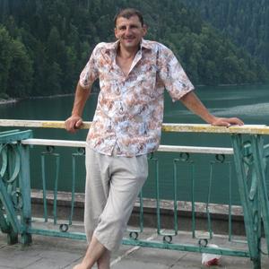 Парни в Владикавказе: Алан С, 46 - ищет девушку из Владикавказа