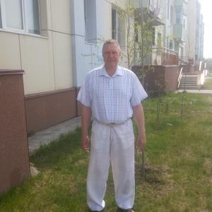 Парни в Губкинский: Андрей, 60 - ищет девушку из Губкинский