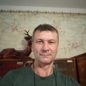 Анатолий, 52 года, Отрадный
