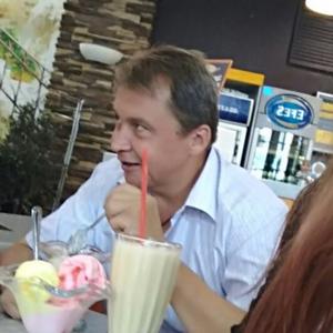 Андрей, 55 лет, Киров