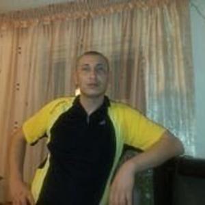 Парни в Кувандыке: Михаил Рогалёв, 37 - ищет девушку из Кувандыка