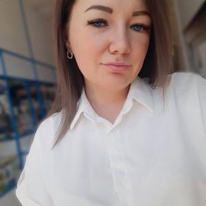 Девушки в Канске: Елена Александровна, 31 - ищет парня из Канска