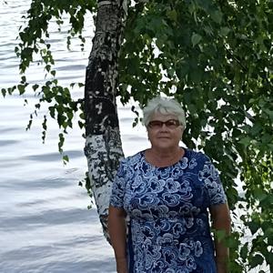 Девушки в Магнитогорске: Люба, 69 - ищет парня из Магнитогорска