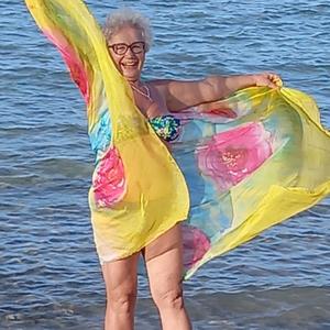 Ирина, 69 лет, Новосибирск