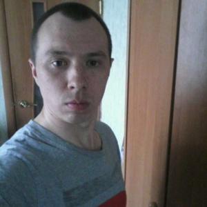 Парни в Череповце: Максим, 29 - ищет девушку из Череповца