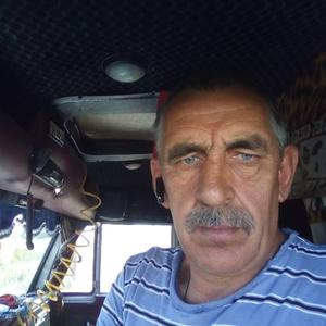 Стас, 64 года, Курск