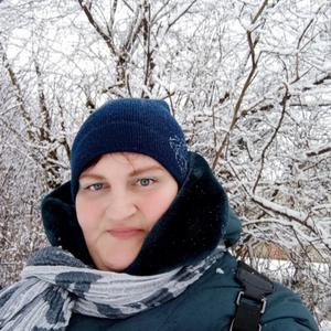 Девушки в Пскове: Анастасия, 37 - ищет парня из Пскова