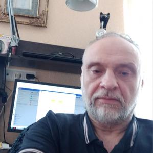 Юрий, 66 лет, Омск