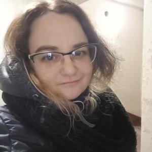 Девушки в Череповце: Ольга, 34 - ищет парня из Череповца