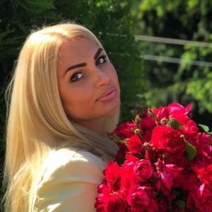 Девушки в Харькове: Аріанна, 39 - ищет парня из Харькова