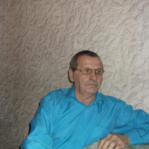 Парни в Альметьевске: Геннадий, 72 - ищет девушку из Альметьевска