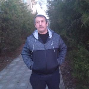Олег, 60 лет, Отрадное